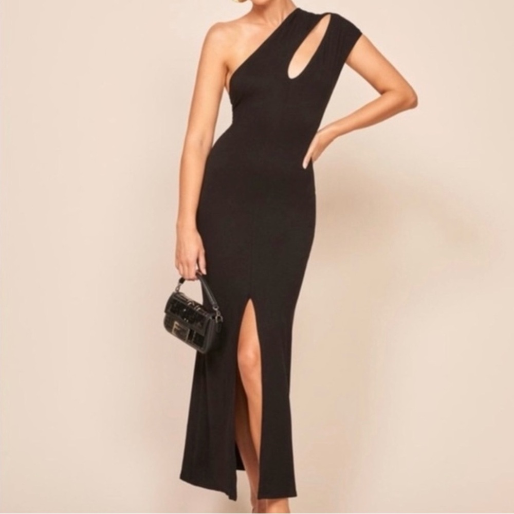 Like new Reformation Saravia Black One-Shoulder Dress in M